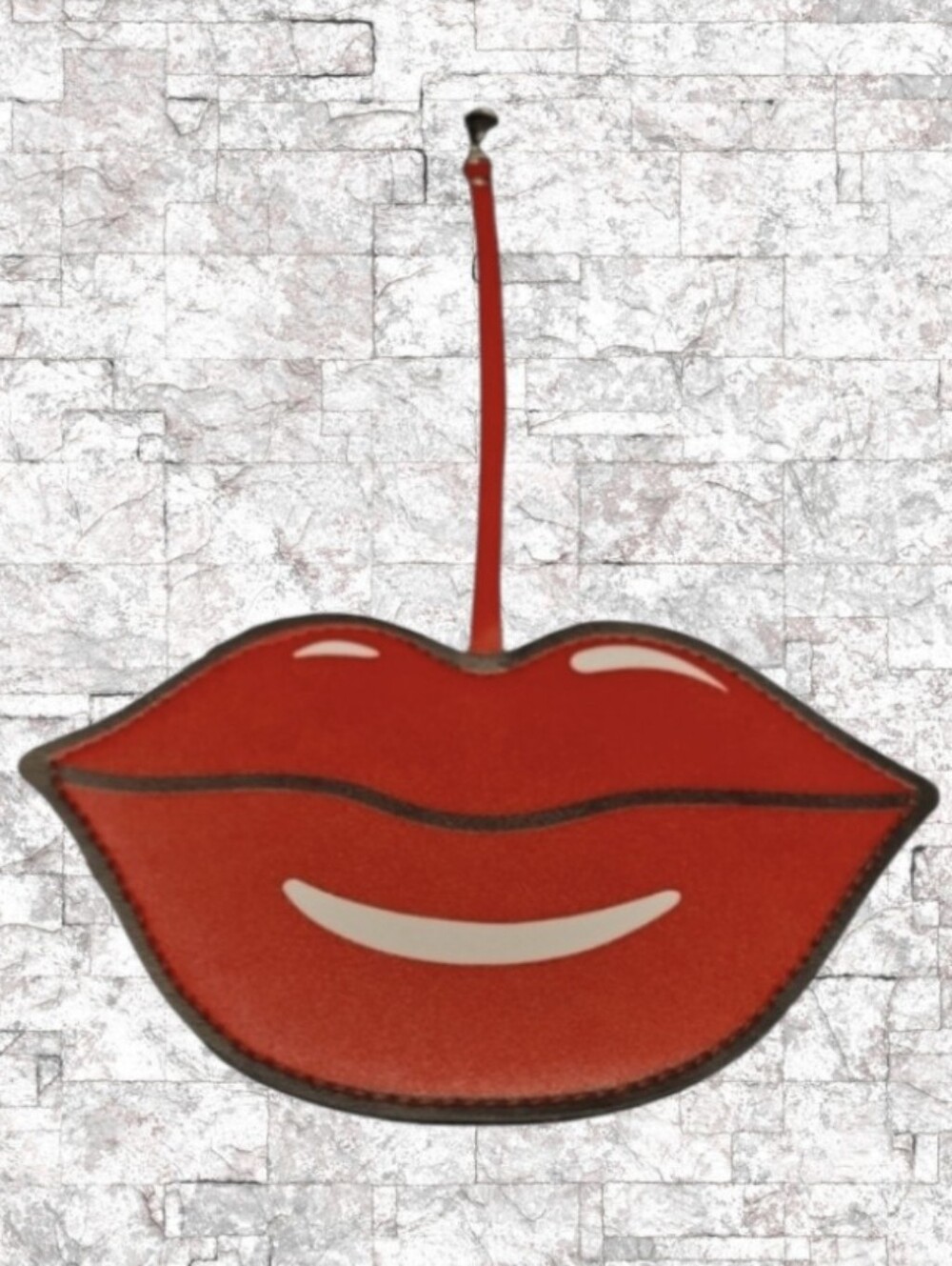 NEW - BIG RED LIPS MIRROR KEYCHAIN/BACKPACK CHARM/PURSE CHARM